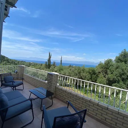 Sea View House * Astrakeri